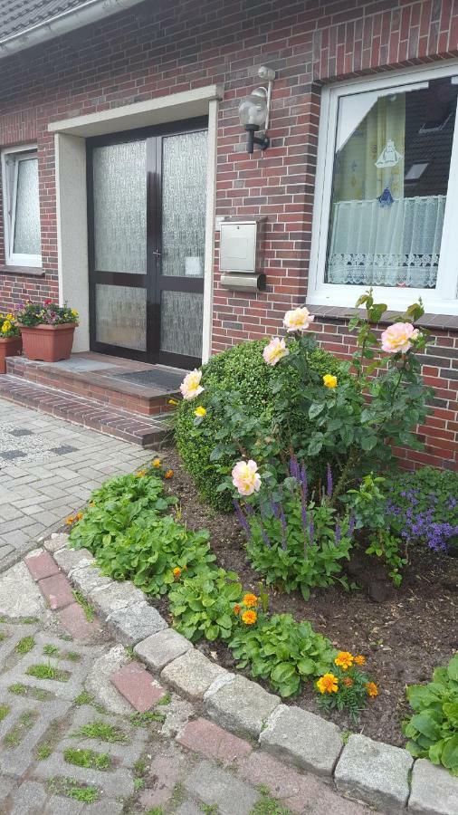 Wohnung 2 Mit Balkon- Haus Annegrete Esens Exterior photo