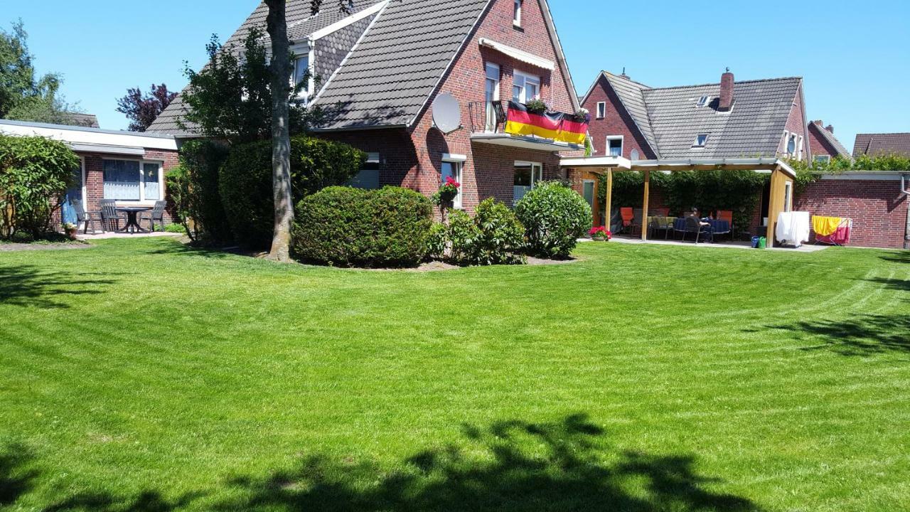 Wohnung 2 Mit Balkon- Haus Annegrete Esens Exterior photo